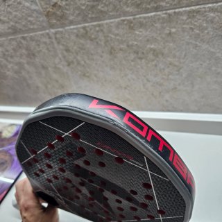 Pala de pádel Kombat Onyx 2026