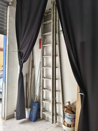Escalera de metal profesional