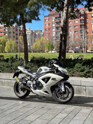 Suzuki GSXR600 K8/K9