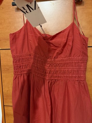 Vestido Zara Rojo Midi