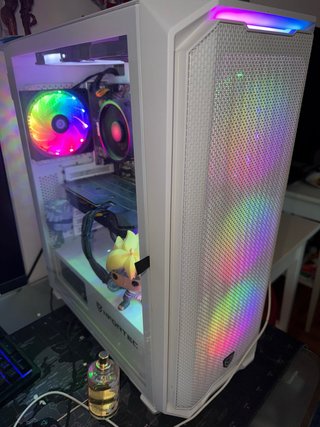 PC Gaming Blanco con RGB