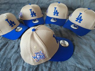 Gorra New Era LA Beige y Azul