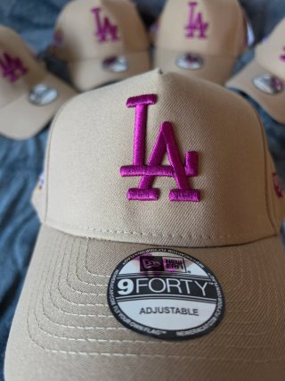 Gorra New Era LA Beige