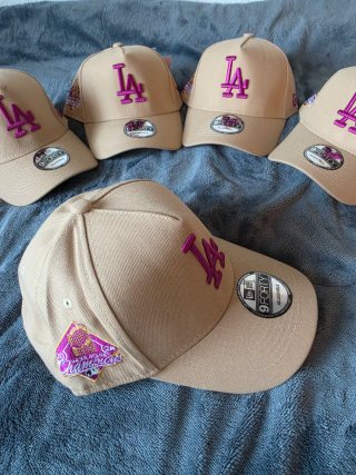 Gorra New Era LA Beige