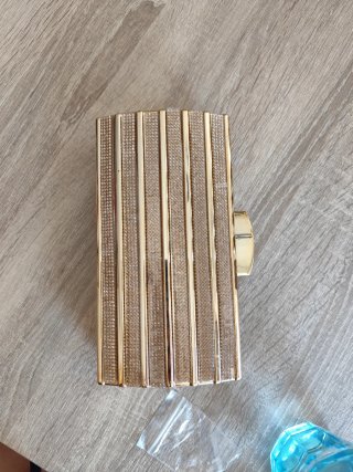 Bolso de fiesta metalizado con piedras