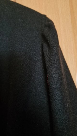 Jersey Negro con Raya Beige
