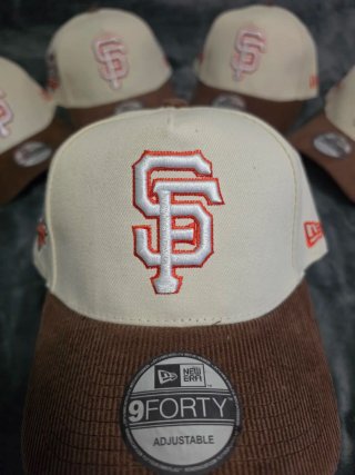 Gorra New Era SF Beige y Marrón
