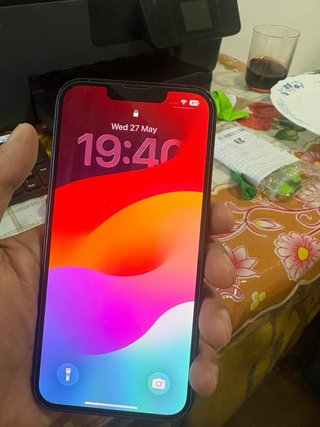 iPhone 14 Negro 128GB con funda y protector