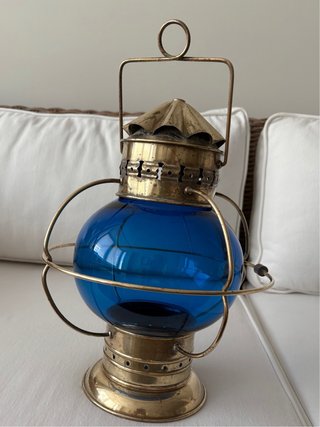 Farol náutico antiguo azul y dorado