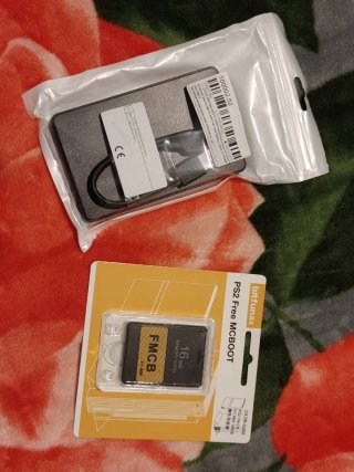 Kit Hard Disk Esterno PS2 + Memory Card
