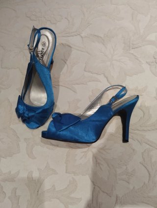 Zapatos de fiesta Rosmary azules talla 38