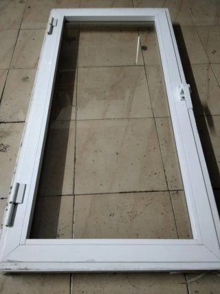 Puerta y ventanas de aluminio