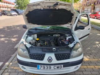 Renault Clio 2003