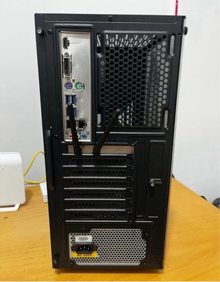 PC Gaming Ryzen 5 16GB SSD RGB WiFi