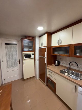 Cocina completa: muebles y electrodomésticos