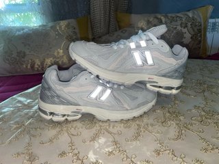 New Balance 1906R