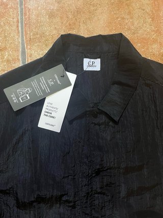C.P. Company Overshirt Manga Corta Negra
