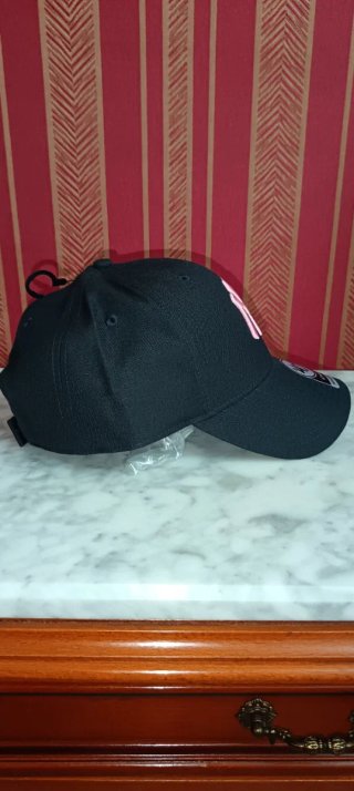 Gorra 47 Brand NY YANKEES Negra y Rosa
