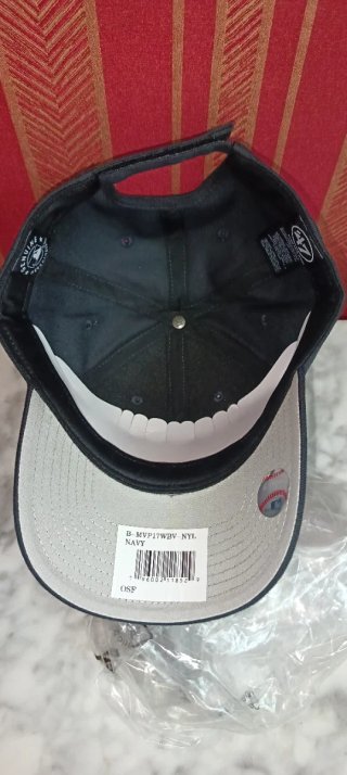 Gorra 47 Brand NY YANKEES Negra y Rosa