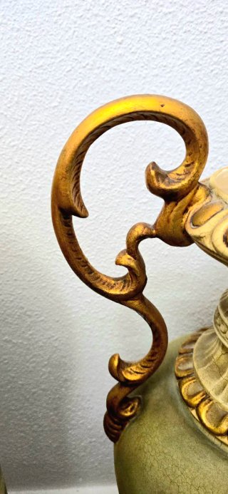 Columna y Jarrón Cerámica Decorado Antiguo