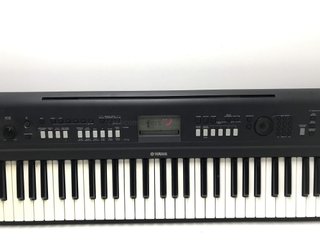 teclado electronico yamaha piaggero np-v80