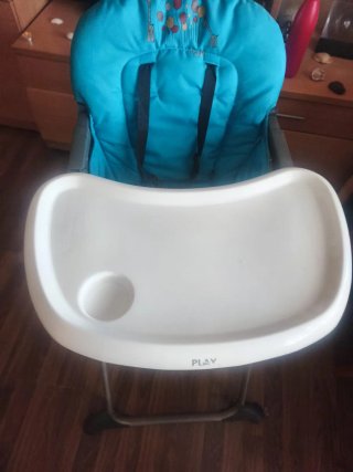 Trona de bebé PLAY en buen estado