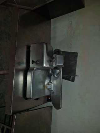 Cortadora de fiambres grande