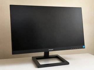 PC Gaming Mars Gaming y Monitor Philips