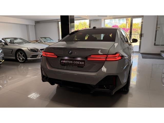 BMW i5 eDrive40 250 kW (340 CV)