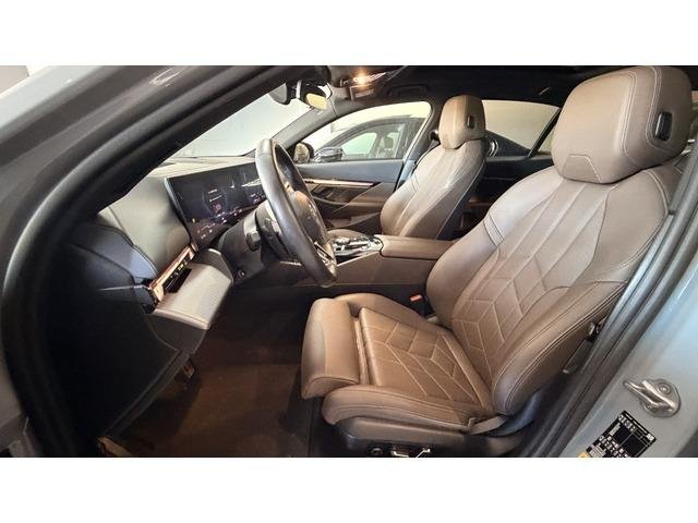 BMW i5 eDrive40 250 kW (340 CV)