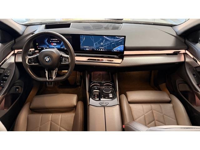 BMW i5 eDrive40 250 kW (340 CV)