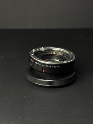 Viltrox EF-M2 II 0.71x per fotocamere Micro 4/3