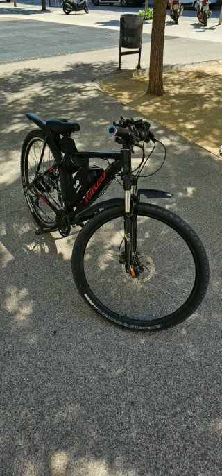 Bicicleta eléctrica Specialized negra
