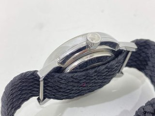 reloj pulsera unisex raketa no indica