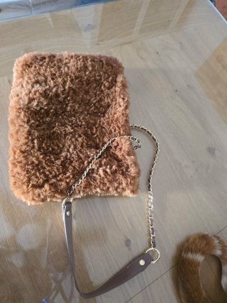 Bolso pelo crochet hecho a mano