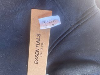 Sudadera Essentials Negra Talla M