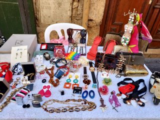 Lote Bisutería, Bolsos, Pitilleras.relojes