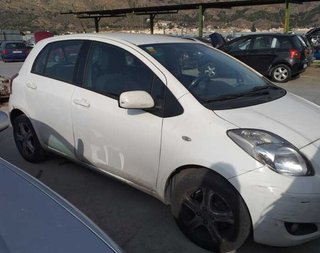 301762 paragolpes trasero toyota yaris live