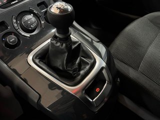 Peugeot 5008 2015