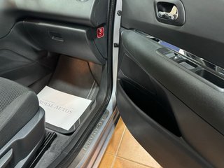 Peugeot 5008 2015