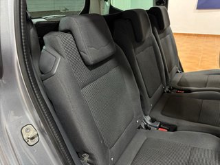 Peugeot 5008 2015