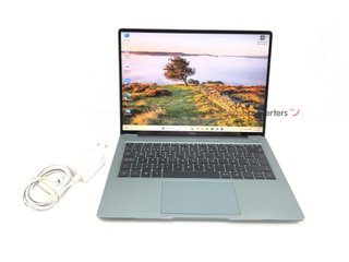 pc portatil huawei hkd w76