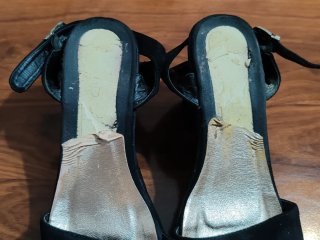 Sandalias de tacón negras