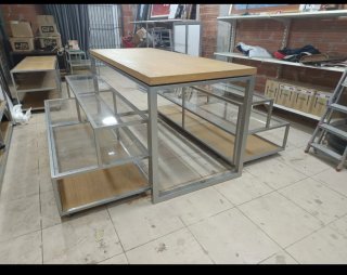 Mobiliario de tienda