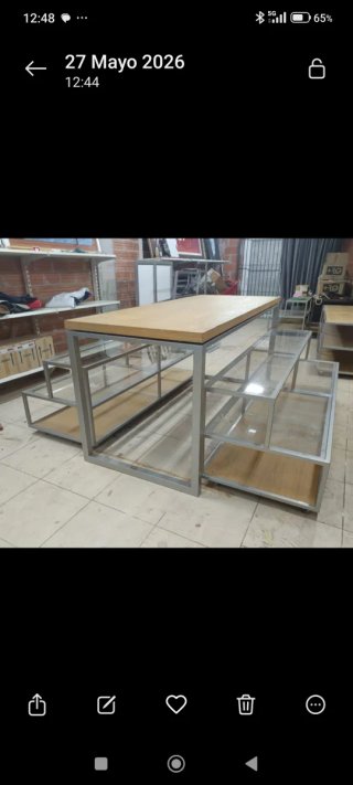Mobiliario de tienda