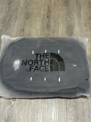 Mochila The North Face Negra y Gris