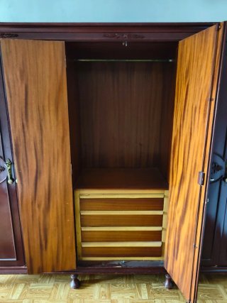 Armario de madera antiguo 6 puertas