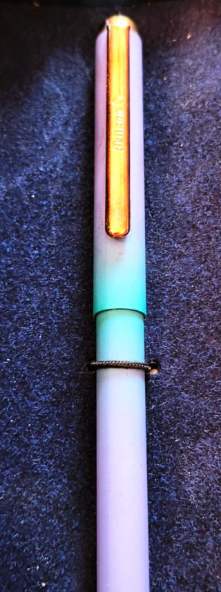 Pluma Pelikan Vintage Nueva