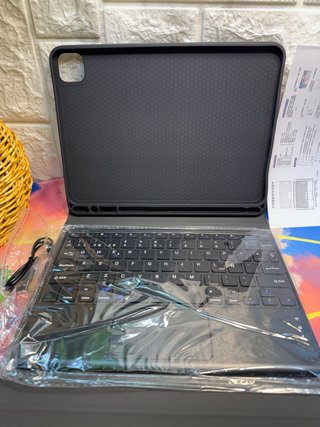 Funda con teclado Ipad pro 11