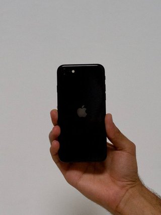 iPhone SE (2020) Negro - 81% Batería